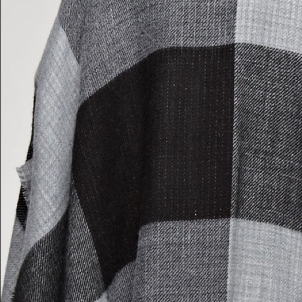 Reversible Gray Color Block Herringbone Poncho - Picture 7 of 7